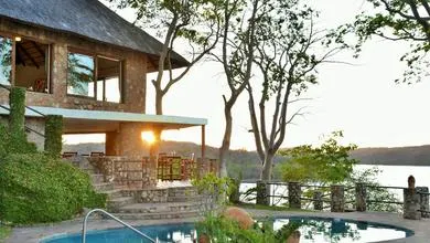 Desert Oasis Lodge